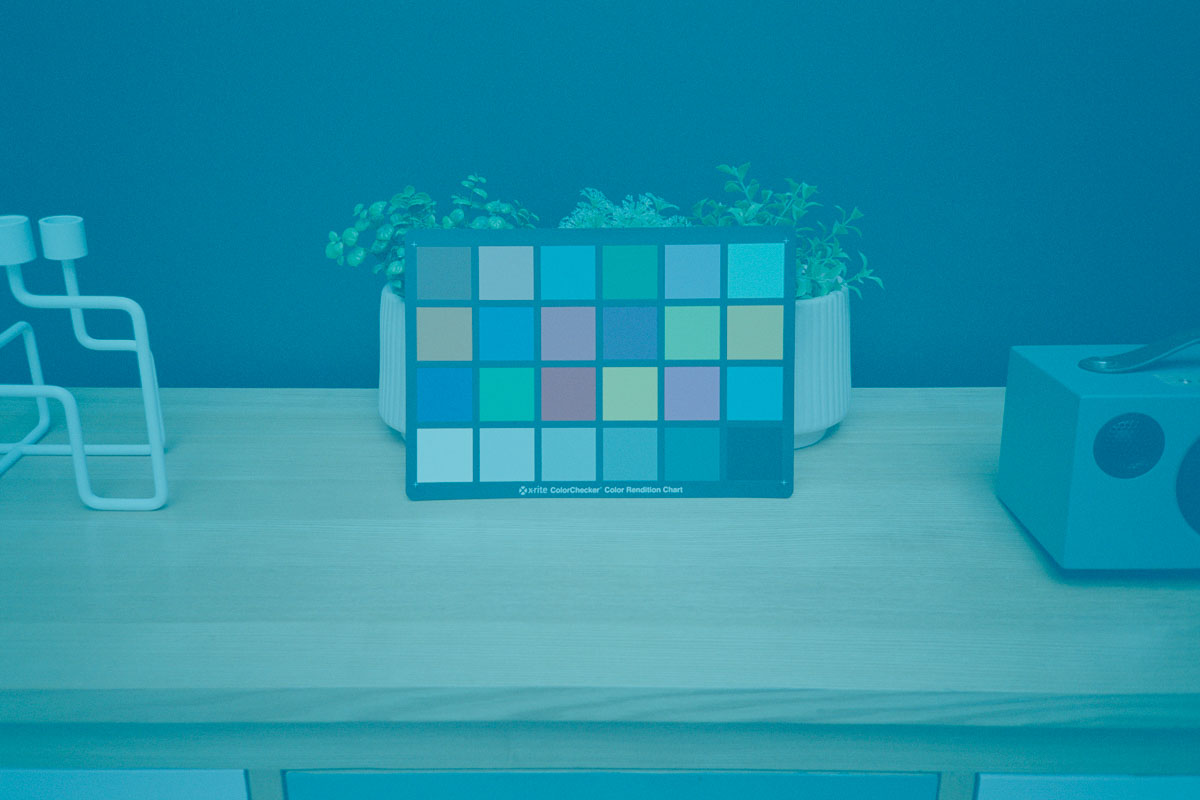 Simply inverting colour negatives have a cyan colour cast