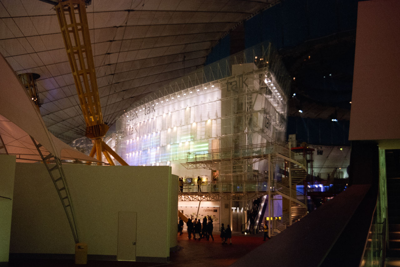 Inside the Millennium Dome: Talk zone