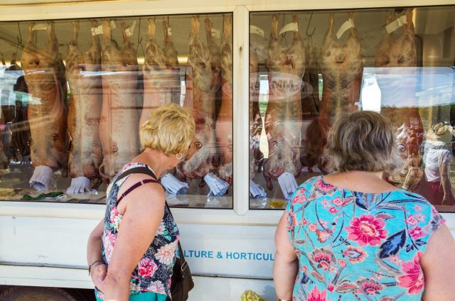 Two women looking at dead sheep at a county show!
-
#bcncollective
#myspc
#sdpcollective
#Spicollective
#documentaryphotography
#martinparr
#streetphotography
#countyshow
#magnumphotos
#reportage
#photojournalism
#photooftheday
#lensculture