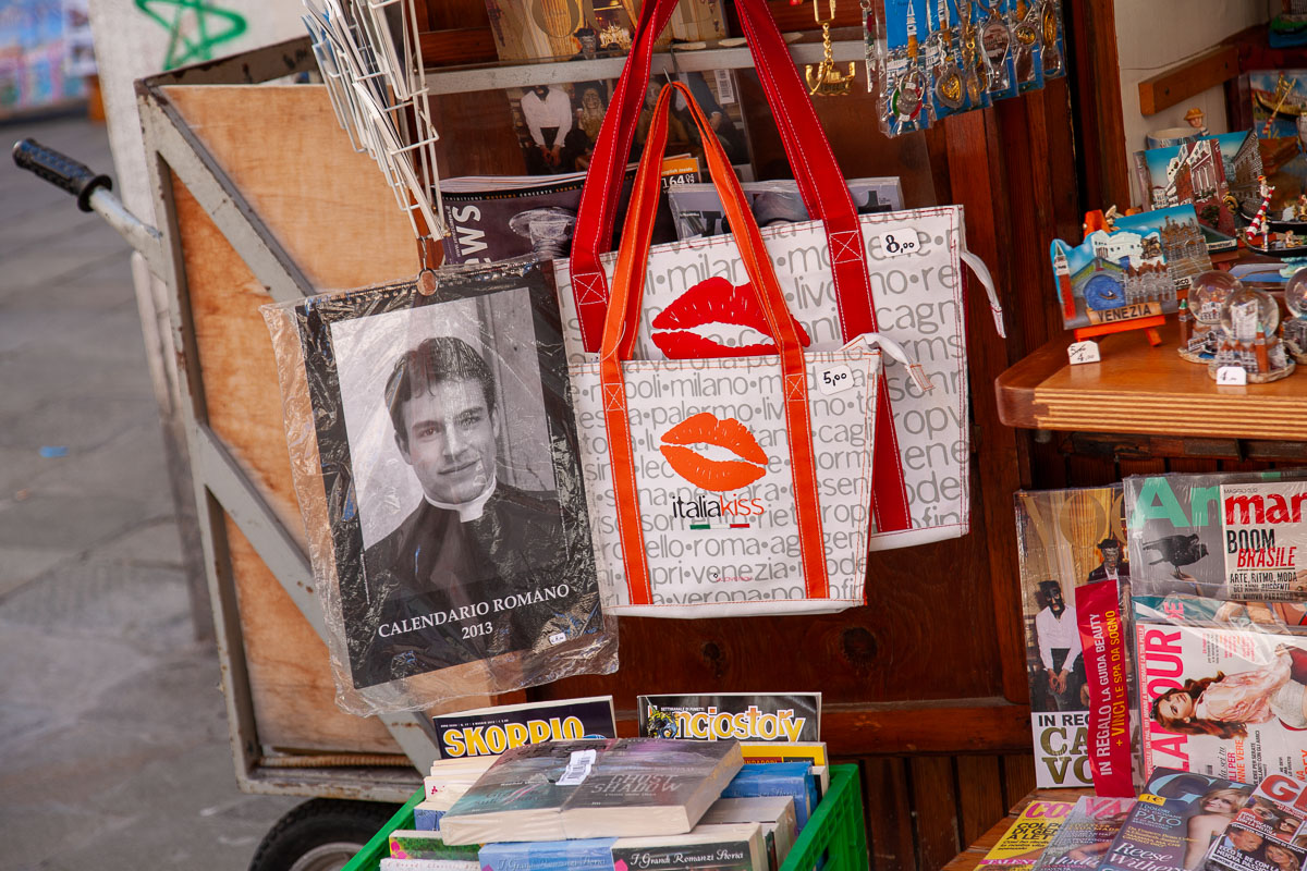Street Photography in Venice: Souvenirs