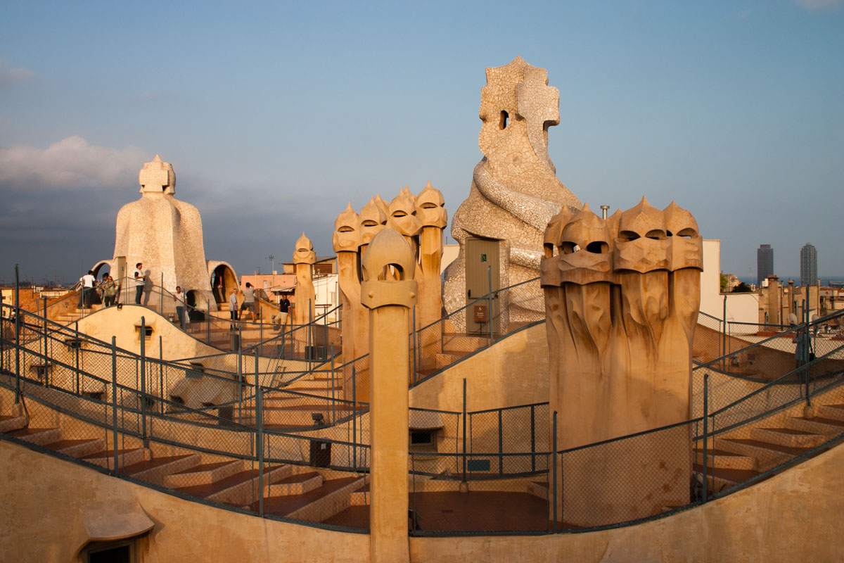 Casa Batlló by Gaudí: Rooftops