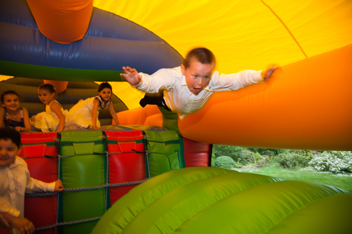 How to Photograph a Wedding Reception (Action and Candid Energy)